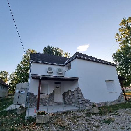 Sóstó Apartman Székesfehérvár Exterior foto