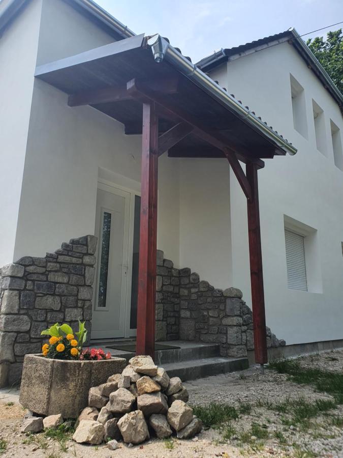 Sóstó Apartman Székesfehérvár Exterior foto