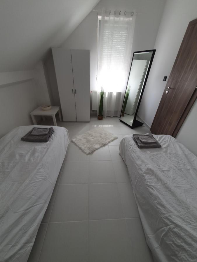 Sóstó Apartman Székesfehérvár Exterior foto