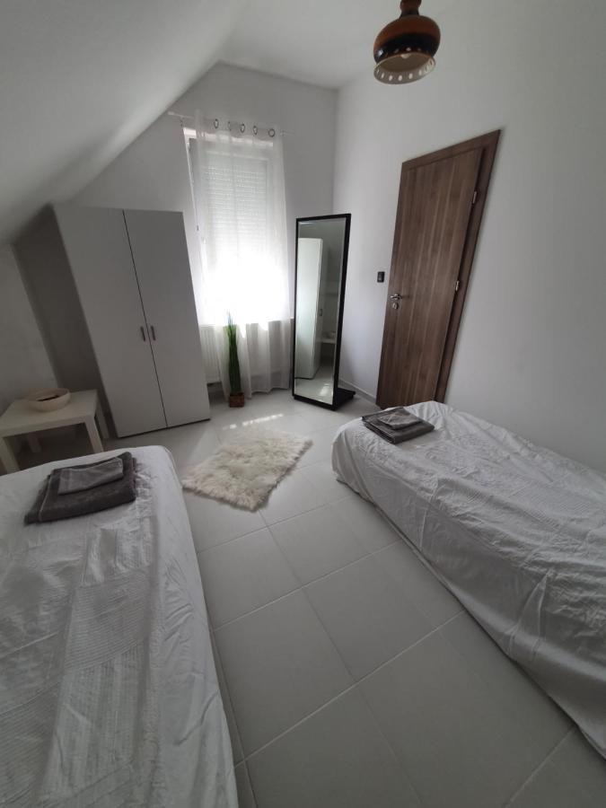 Sóstó Apartman Székesfehérvár Exterior foto